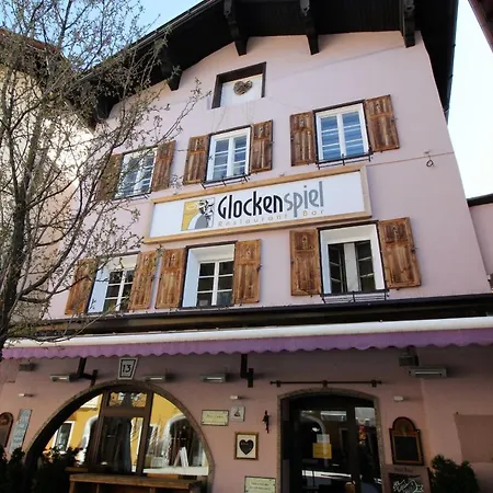 Glockenspiel By Managers Apartment